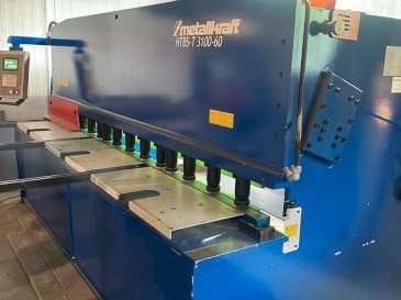 Čelní pohled  na Metallkraft  HTBS-T 3100-60  stroj