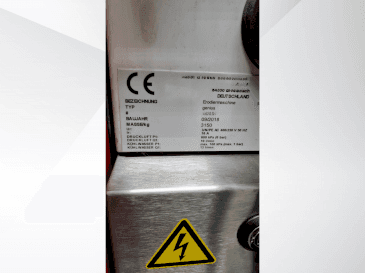 Čelní pohled  na ZK GENIUS 700  stroj