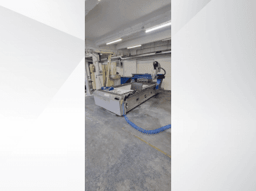 Čelní pohled  na MECANUMERIC Mecapro 3015  stroj