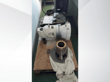 Čelní pohled  na MICROCUT HBM-4  stroj