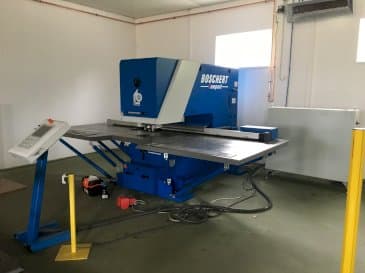 Čelní pohled  na BOSCHERT Compact 750  stroj