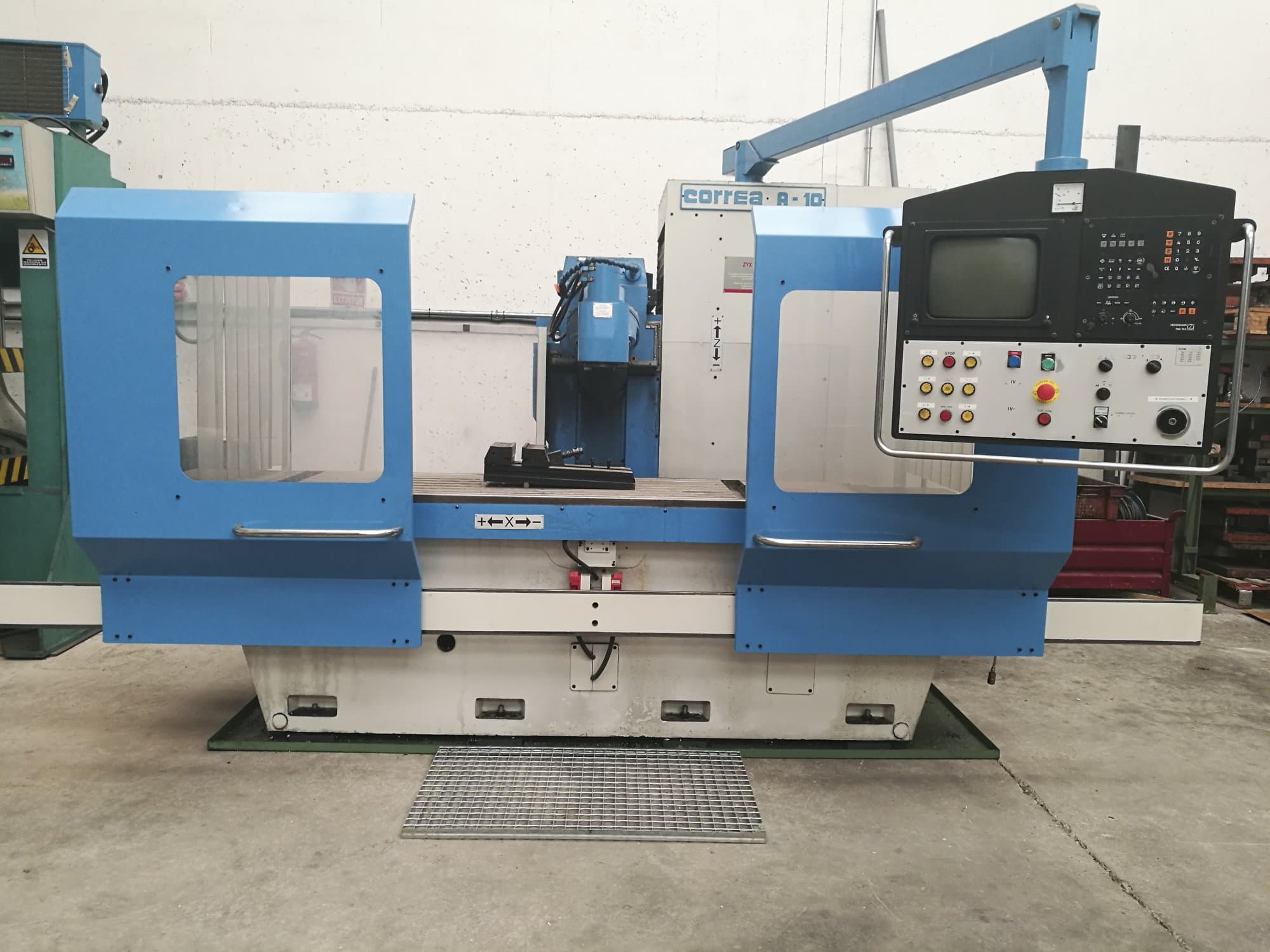 Čelní pohled  na Correa A-10 stroj