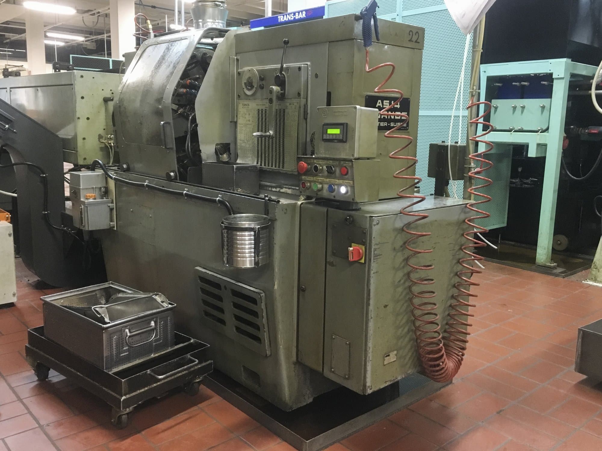 Pravý pohled  na Tornos AS-14 stroj