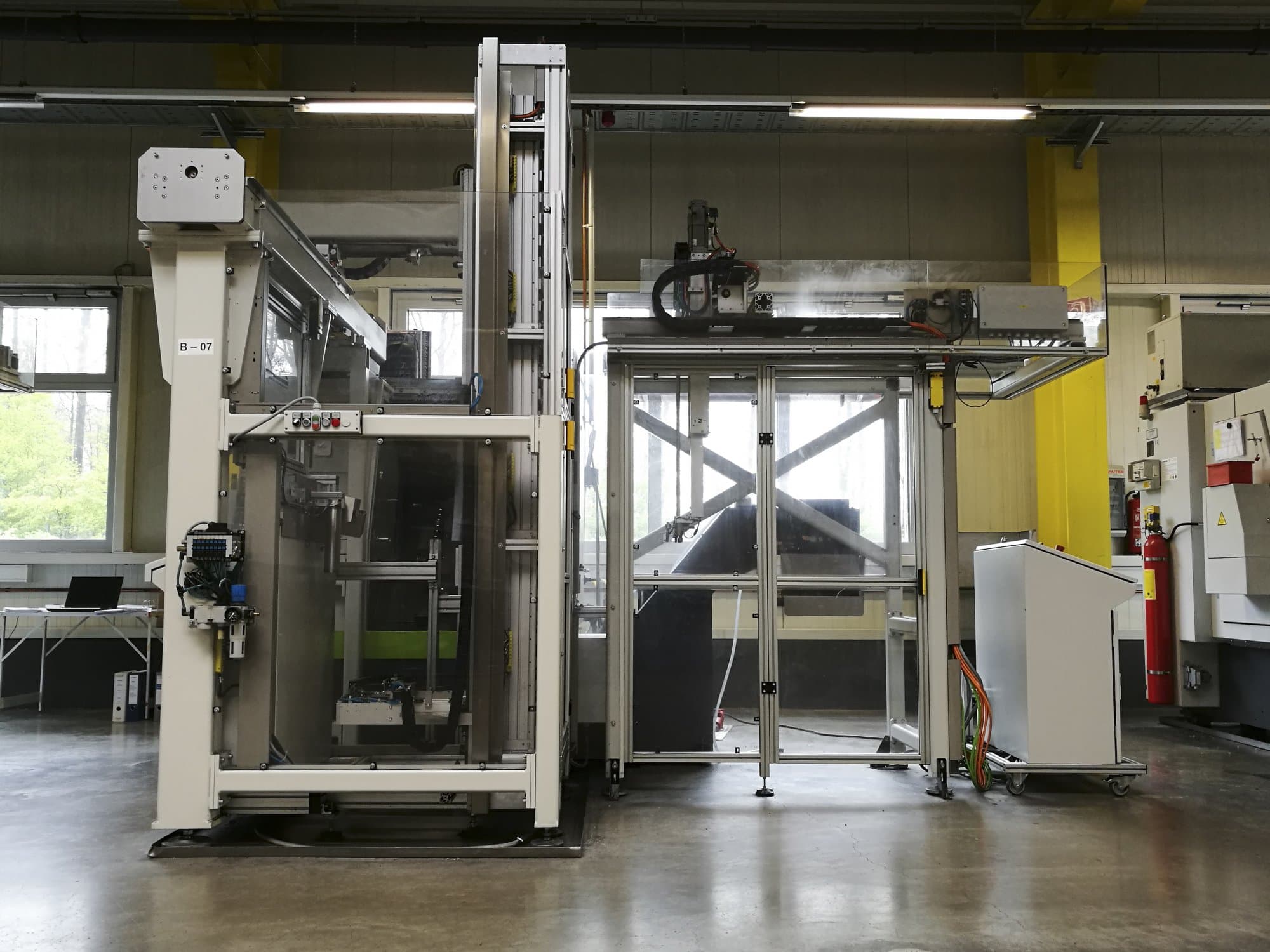 Čelní pohled  na Benzinger GOFuture-B1 stroj