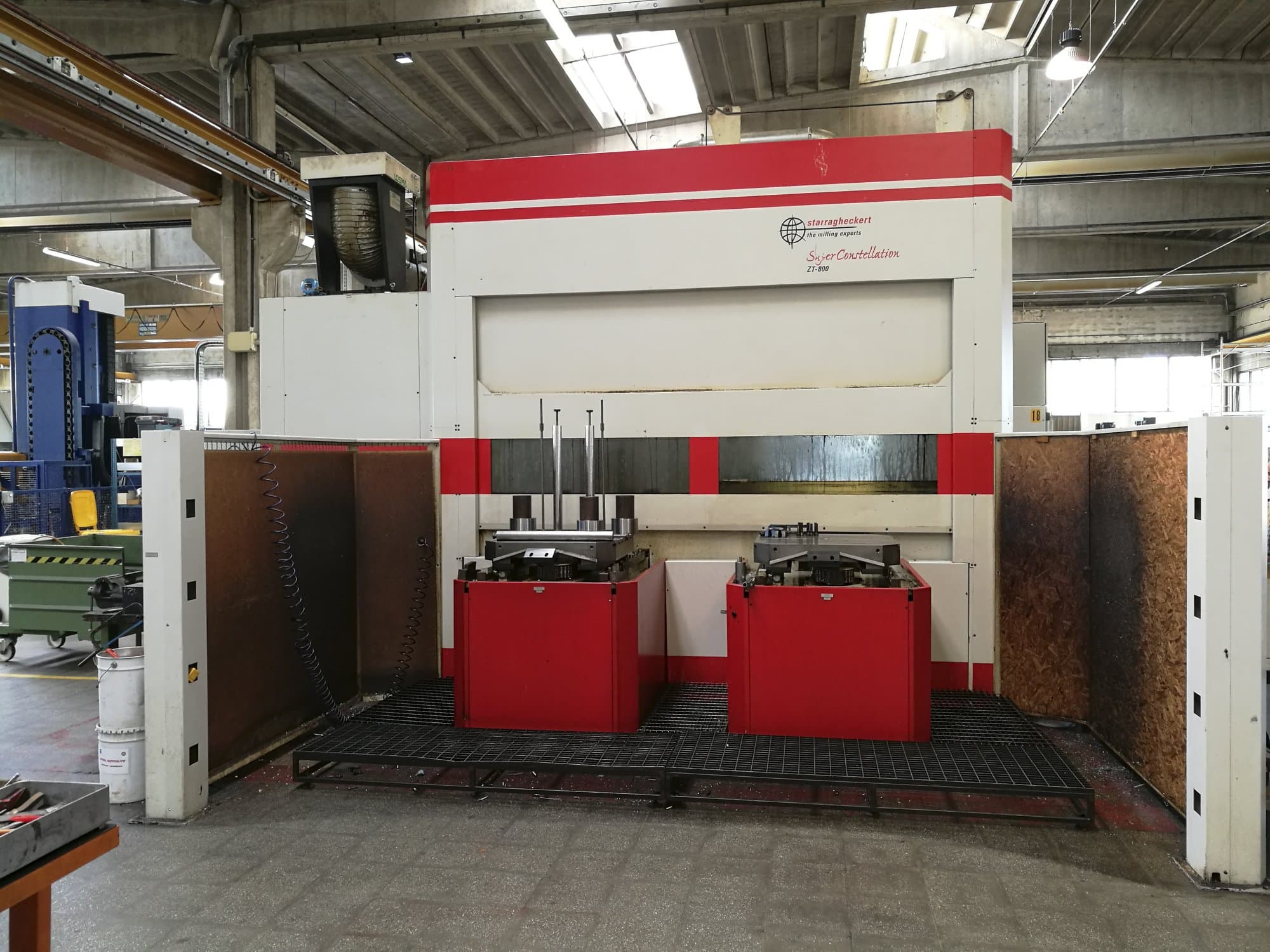 Čelní pohled  na Starrag ZT 800/140 stroj