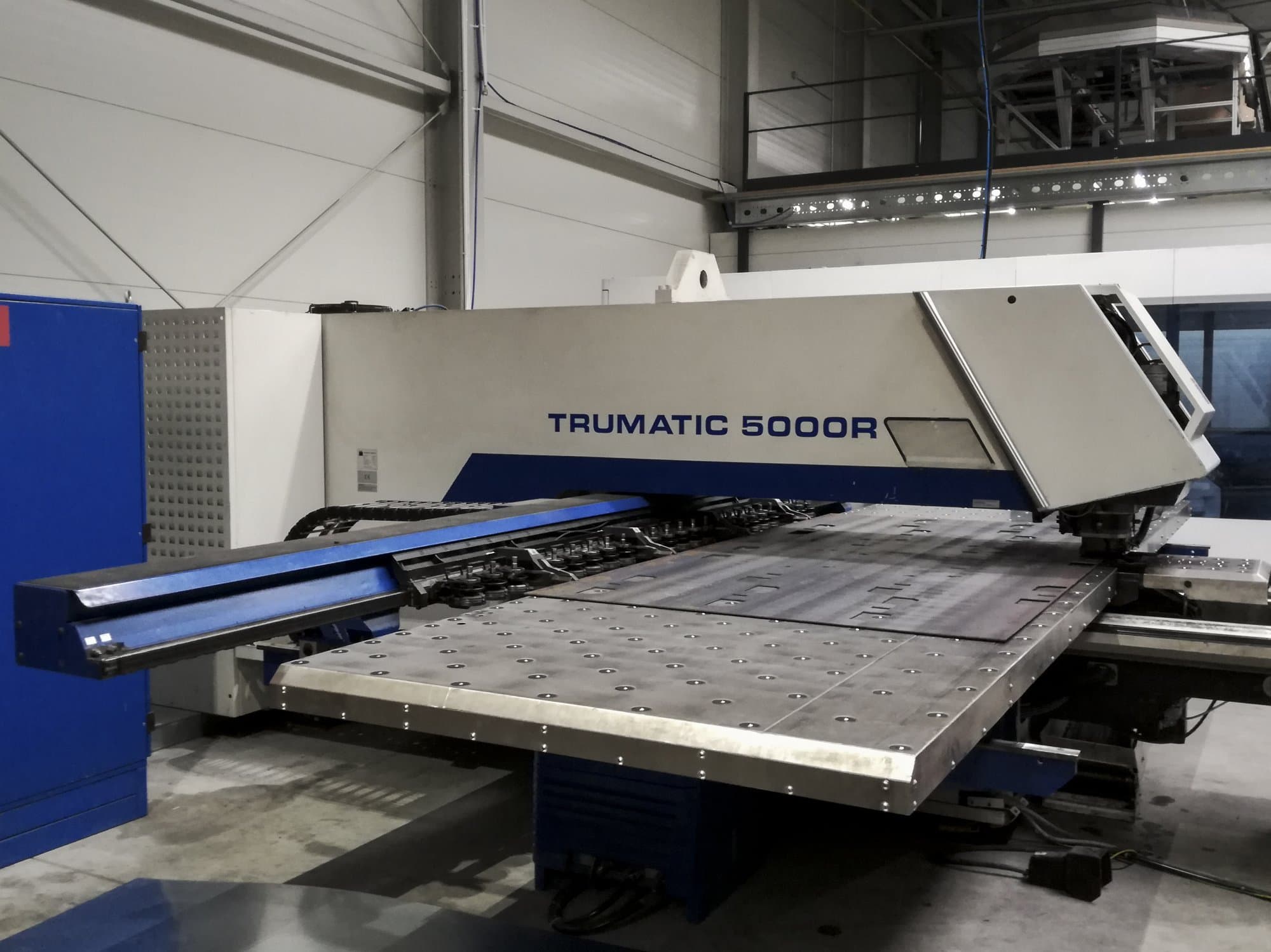 Levý boční pohled  1 na Trumpf Trumatic 5000 R stroj