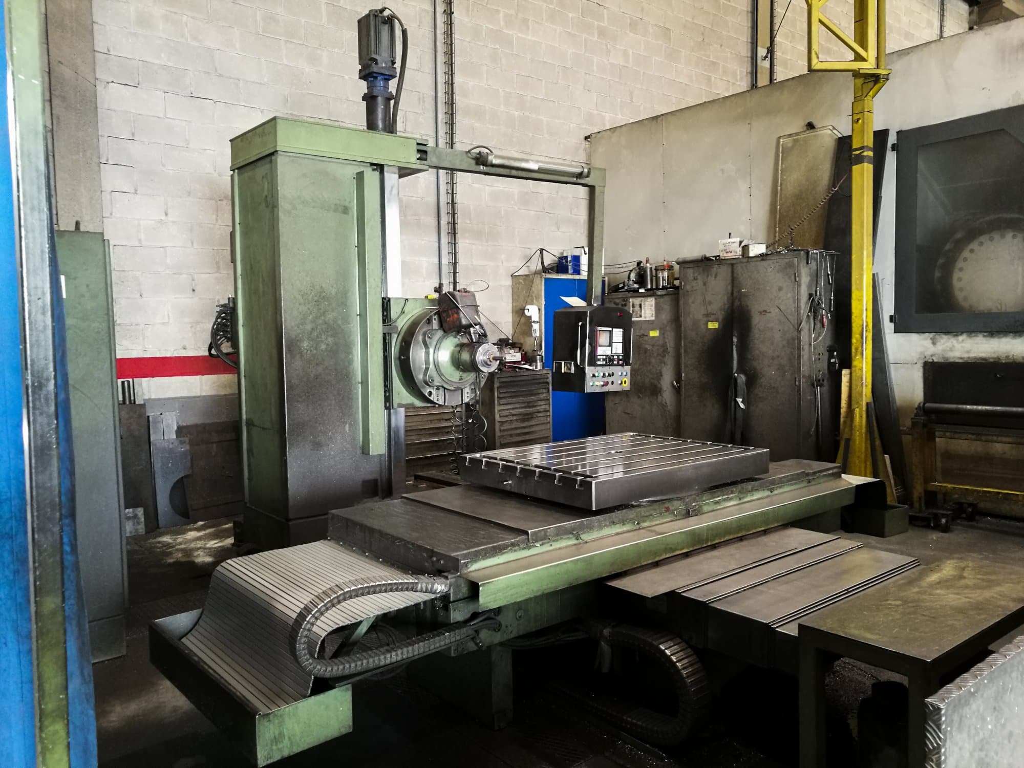 Levý pohled  na PEGARD AF8 stroj