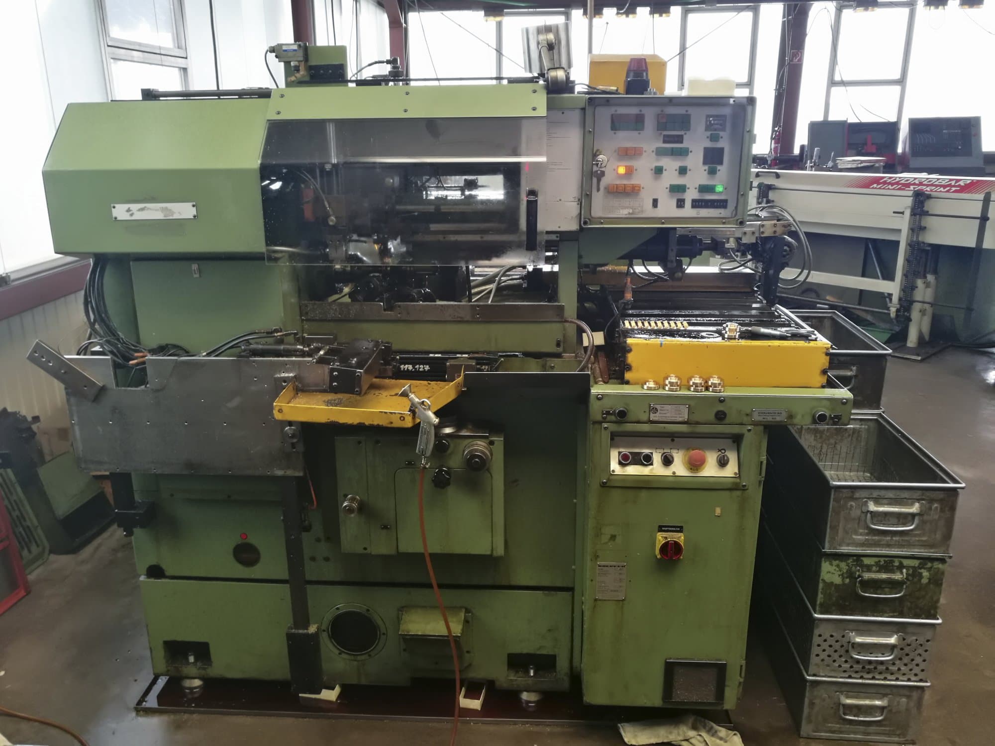 Čelní pohled  na KOEPFER 153 B stroj