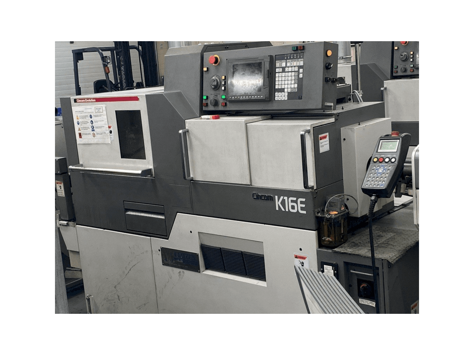 Čelní pohled na Citizen Cincom K16EVIIP stroj