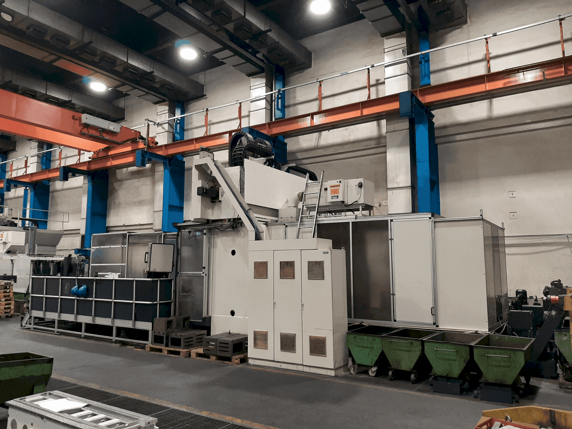 Čelní pohled na MIKROMAT 20V stroj