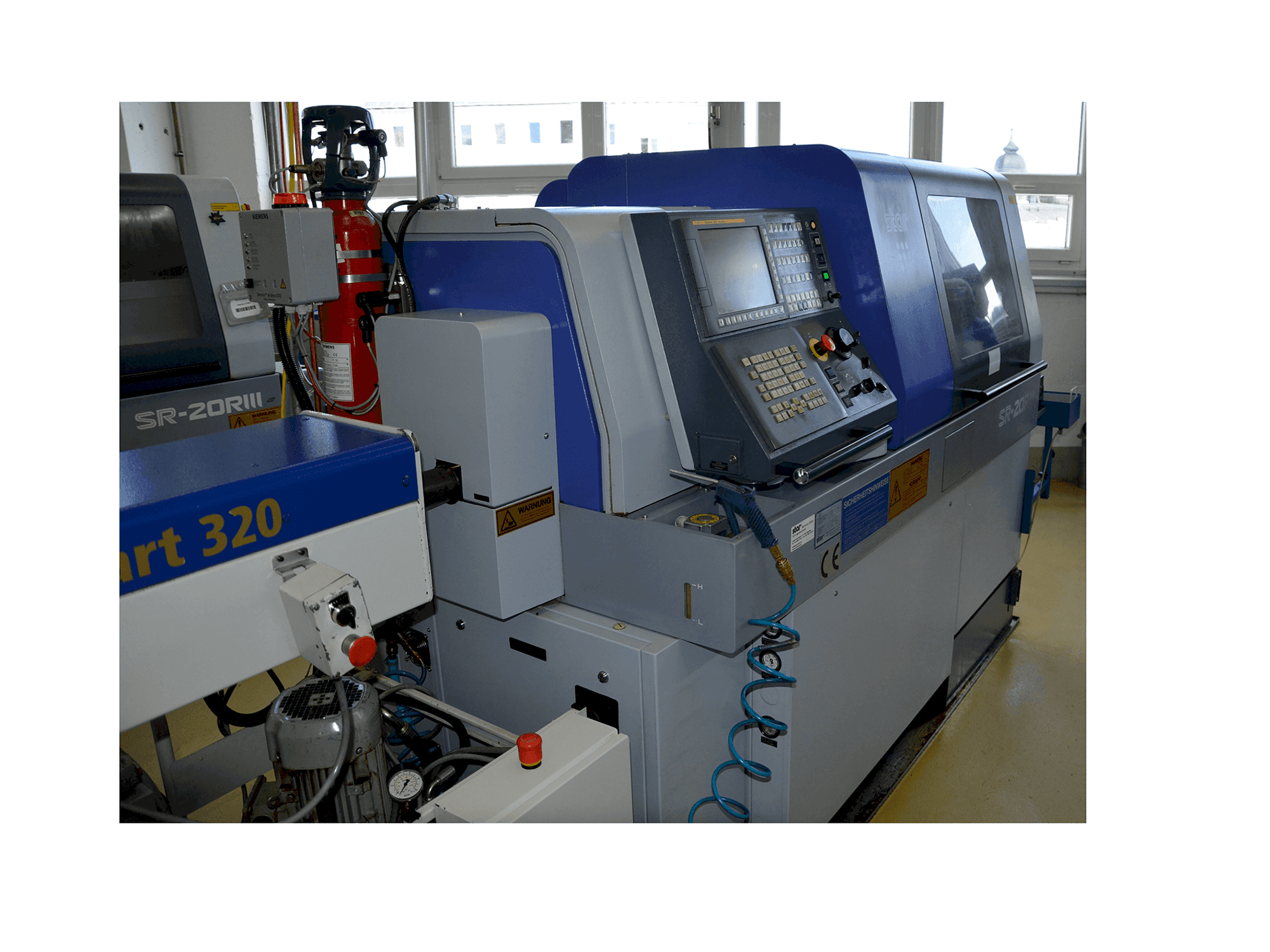 Čelní pohled na Star SR-20 R III 680 stroj