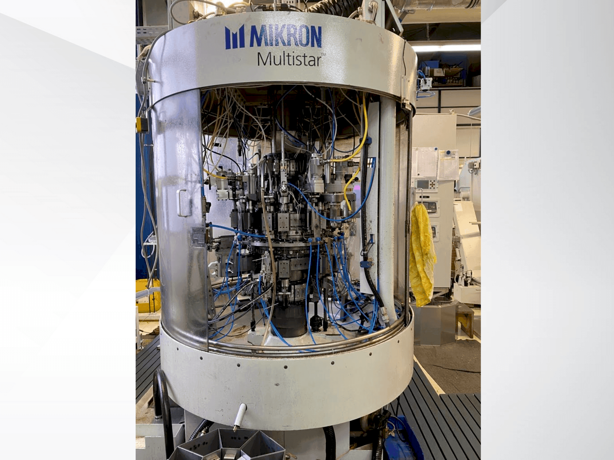 Čelní pohled na MIKRON Multistar CX 24 (2003) stroj