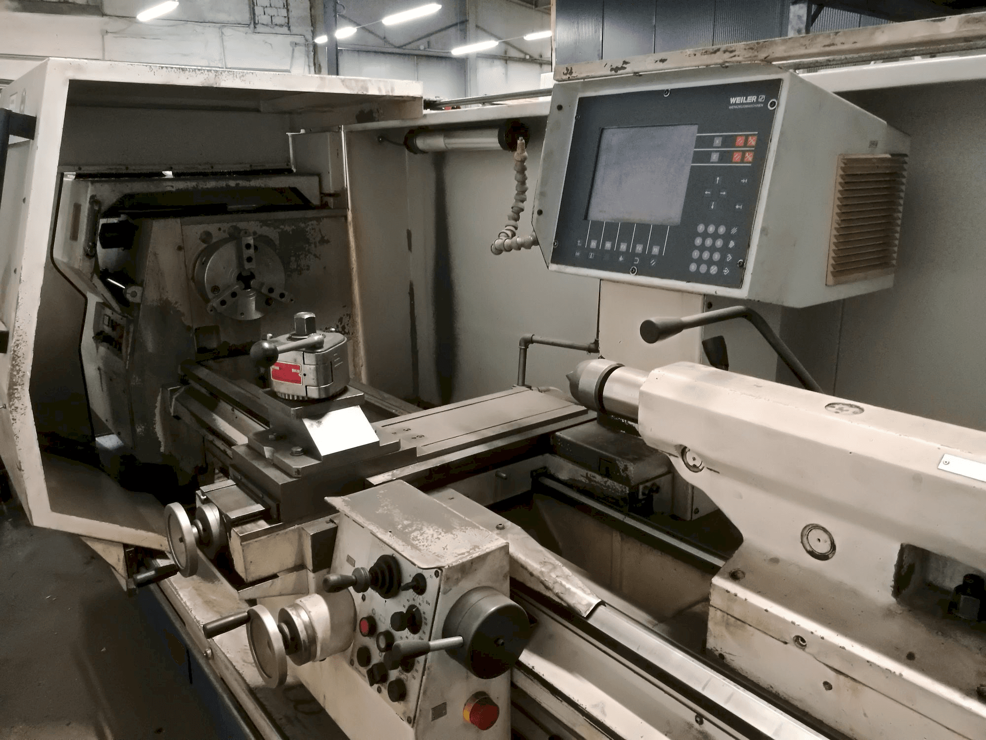 Čelní pohled na Weiler E50/2 stroj