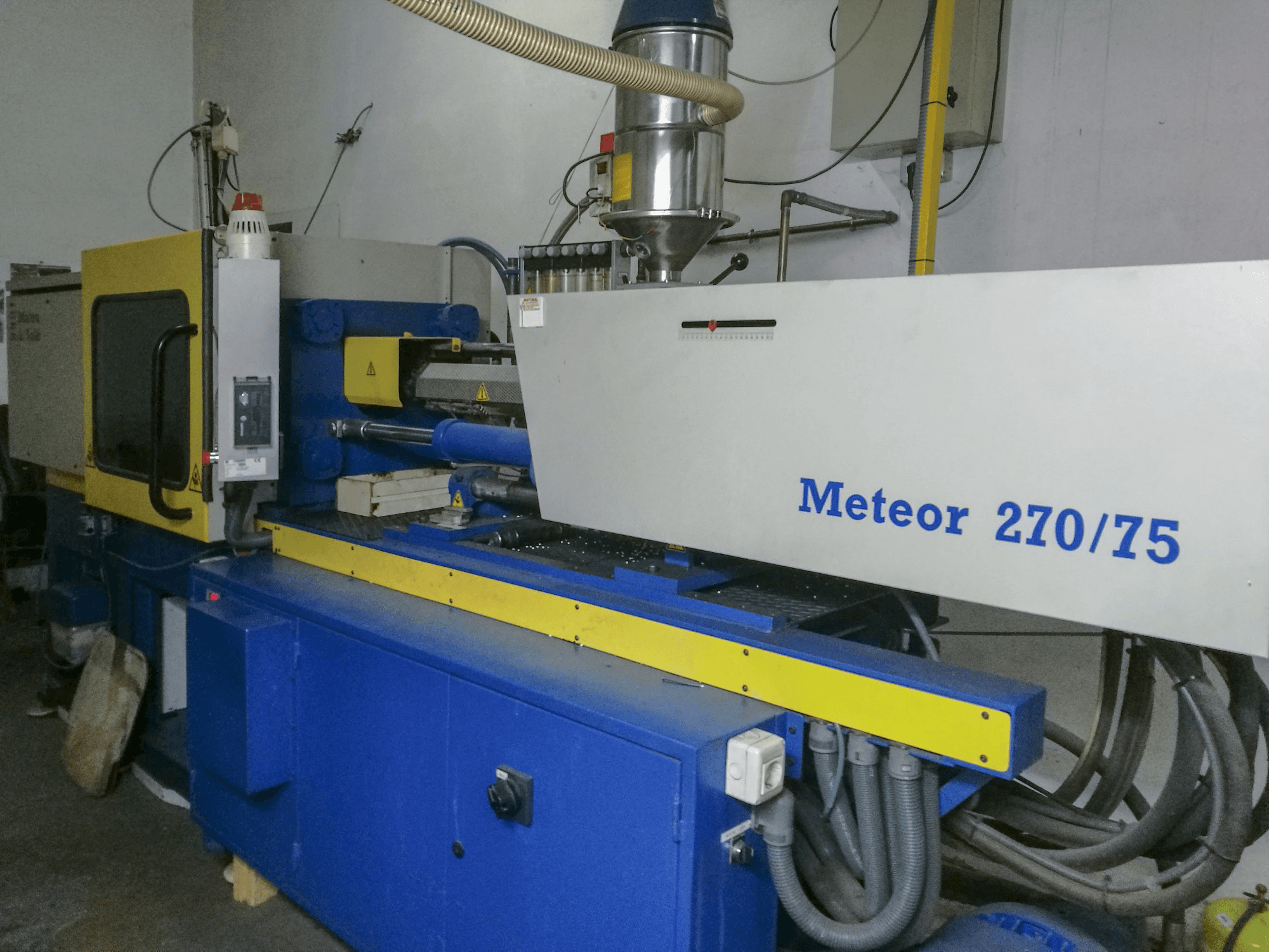 Pravý pohled 1 na Mateu & Solé Meteor 270/75 stroj