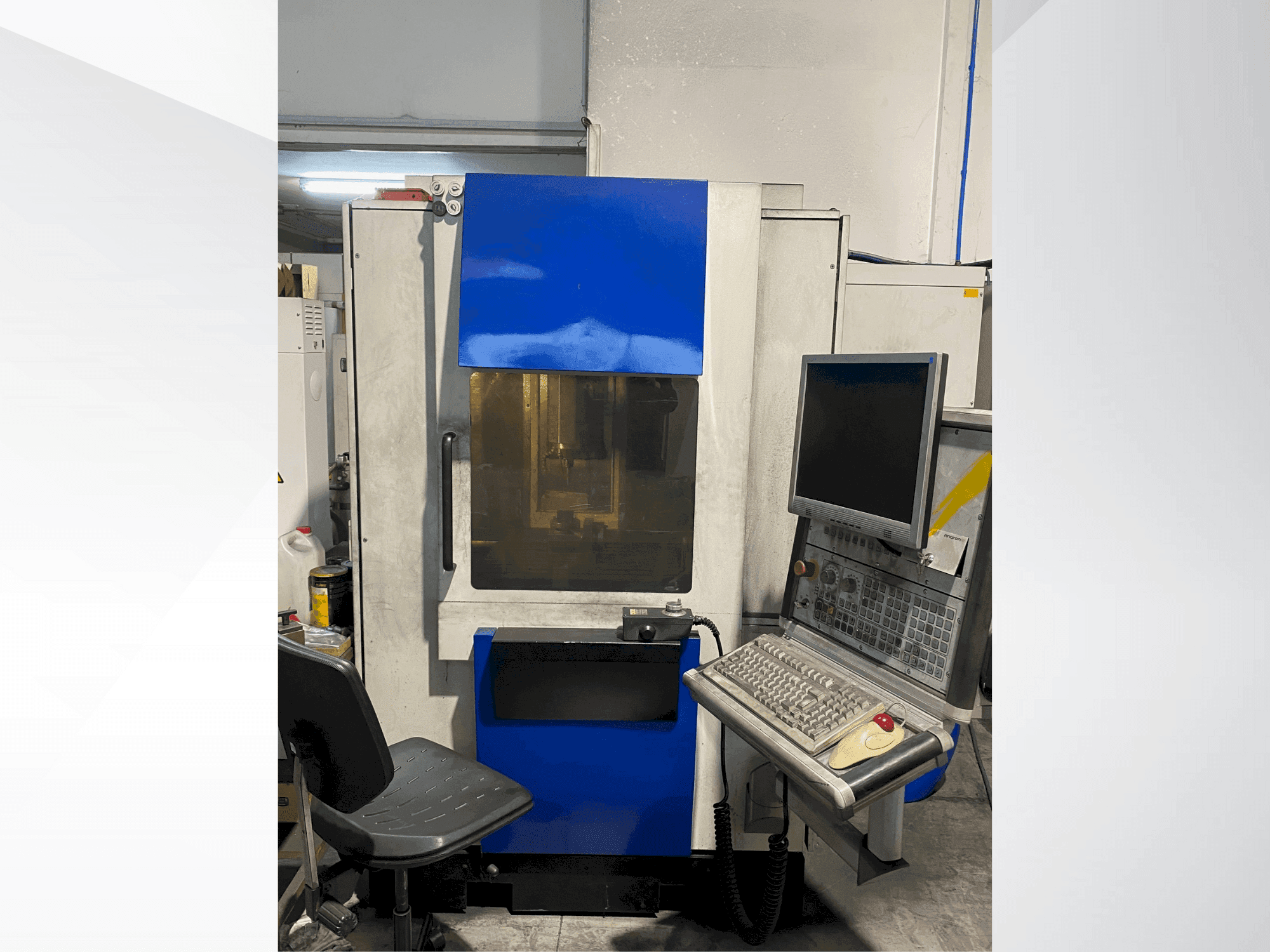 Čelní pohled na OPS INGERSOLL 600 stroj