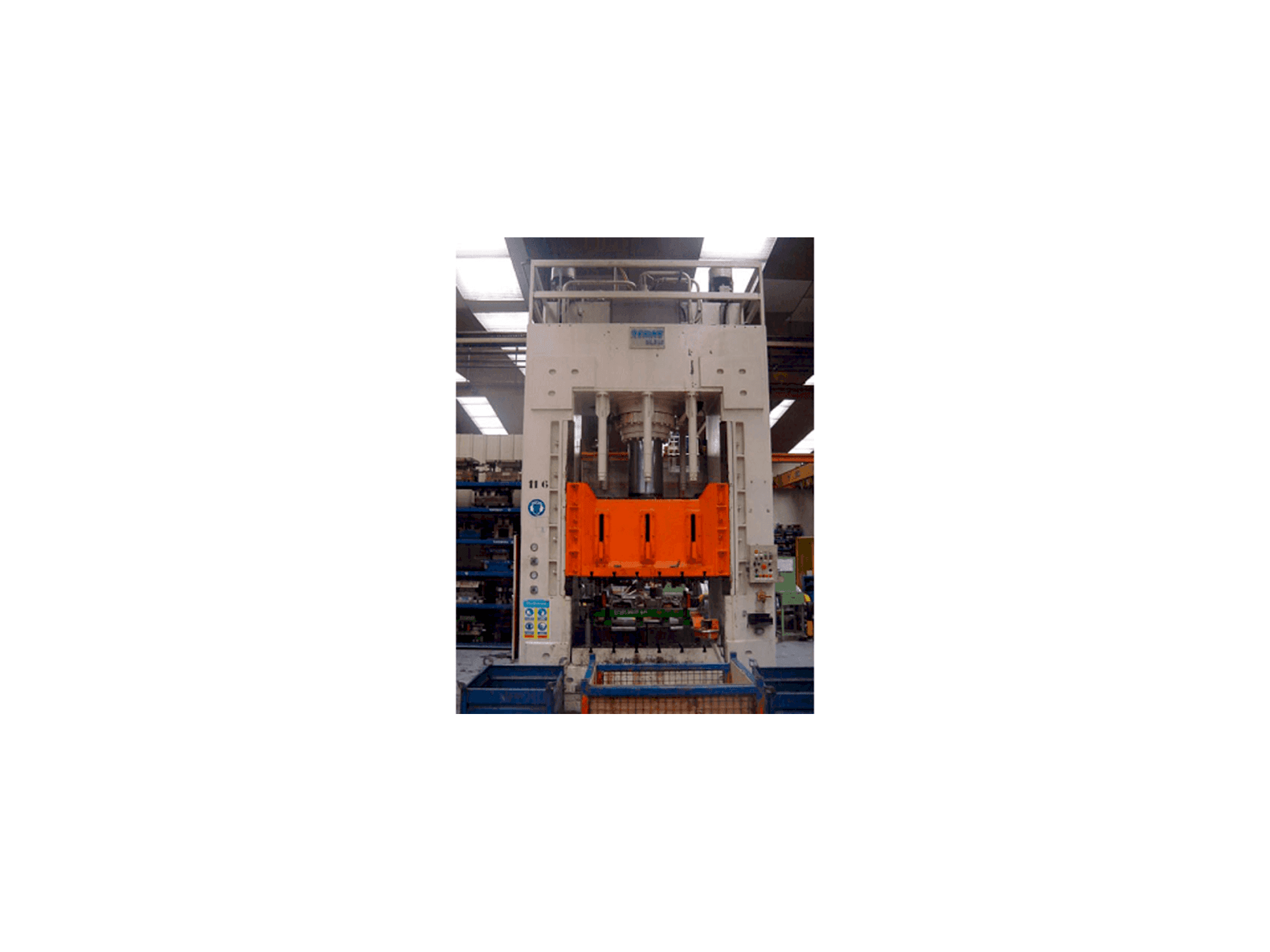 Čelní pohled na REHINE 91/A300 stroj