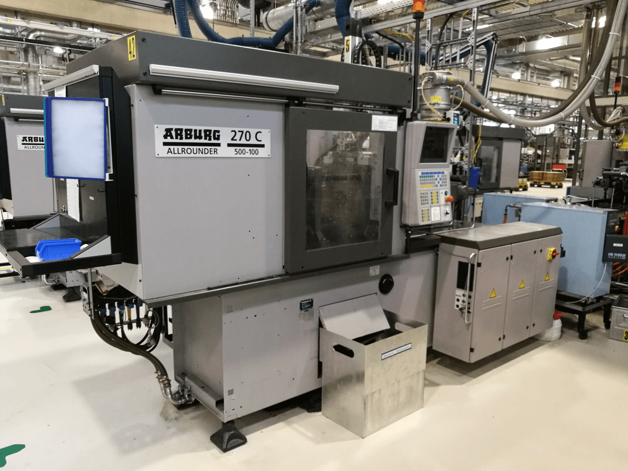 Levý pohled 1 na Arburg 270C 500-100 stroj
