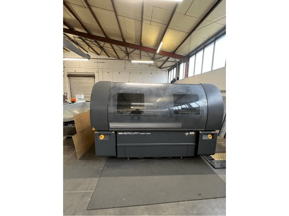 Čelní pohled  na SEI Laser Mercury 1560  stroj