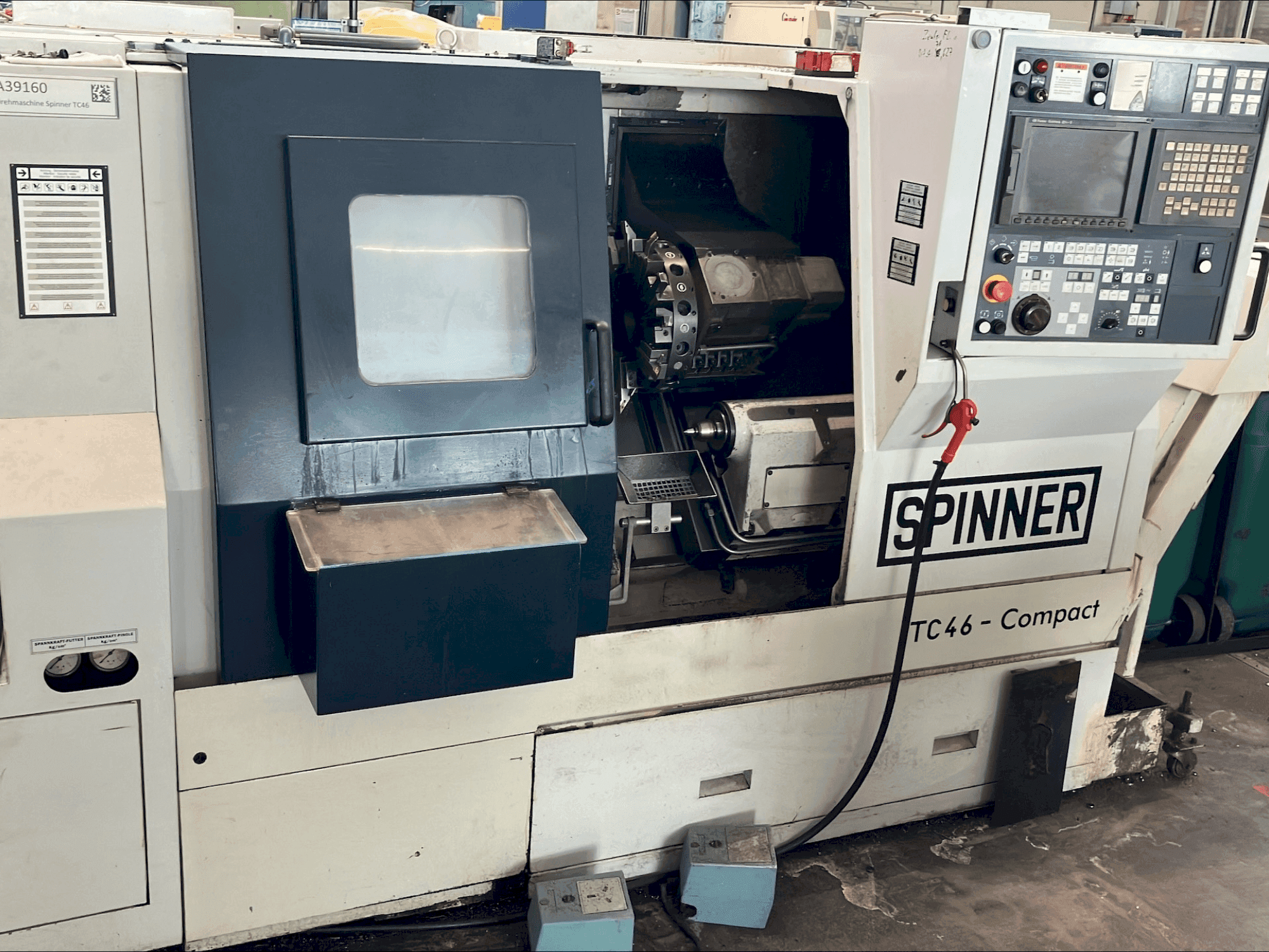 Čelní pohled na SPINNER TC46-COMPACT stroj