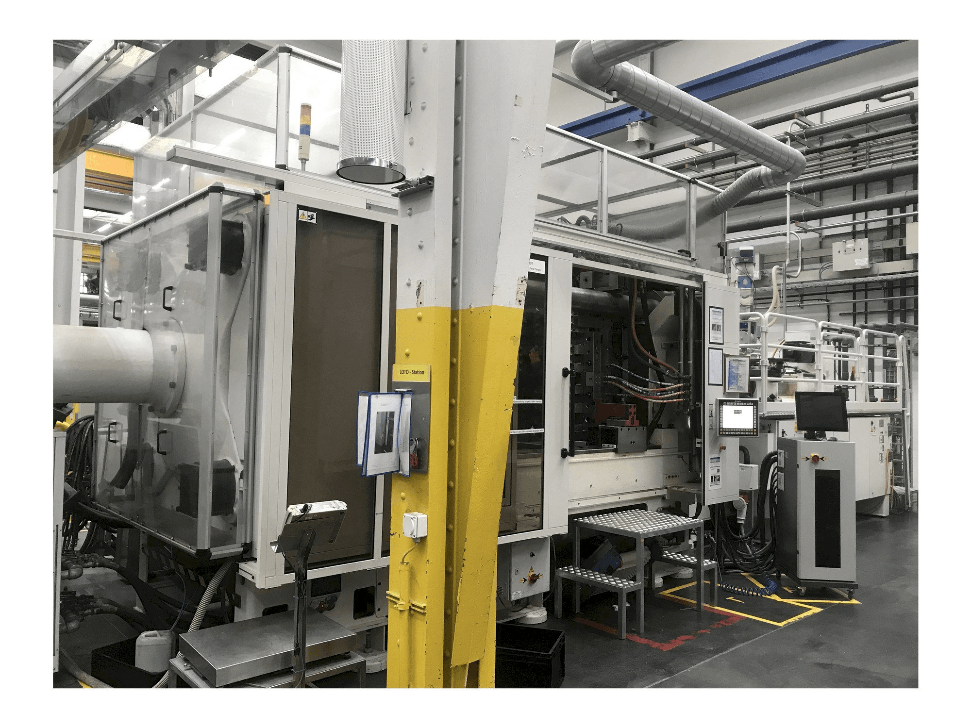 Čelní pohled na Husky H650 RS 80/65 stroj