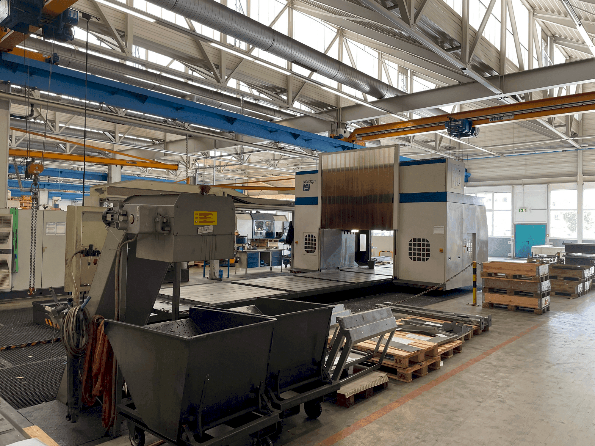 Čelní pohled na Unisign UNIPORT 6000 stroj