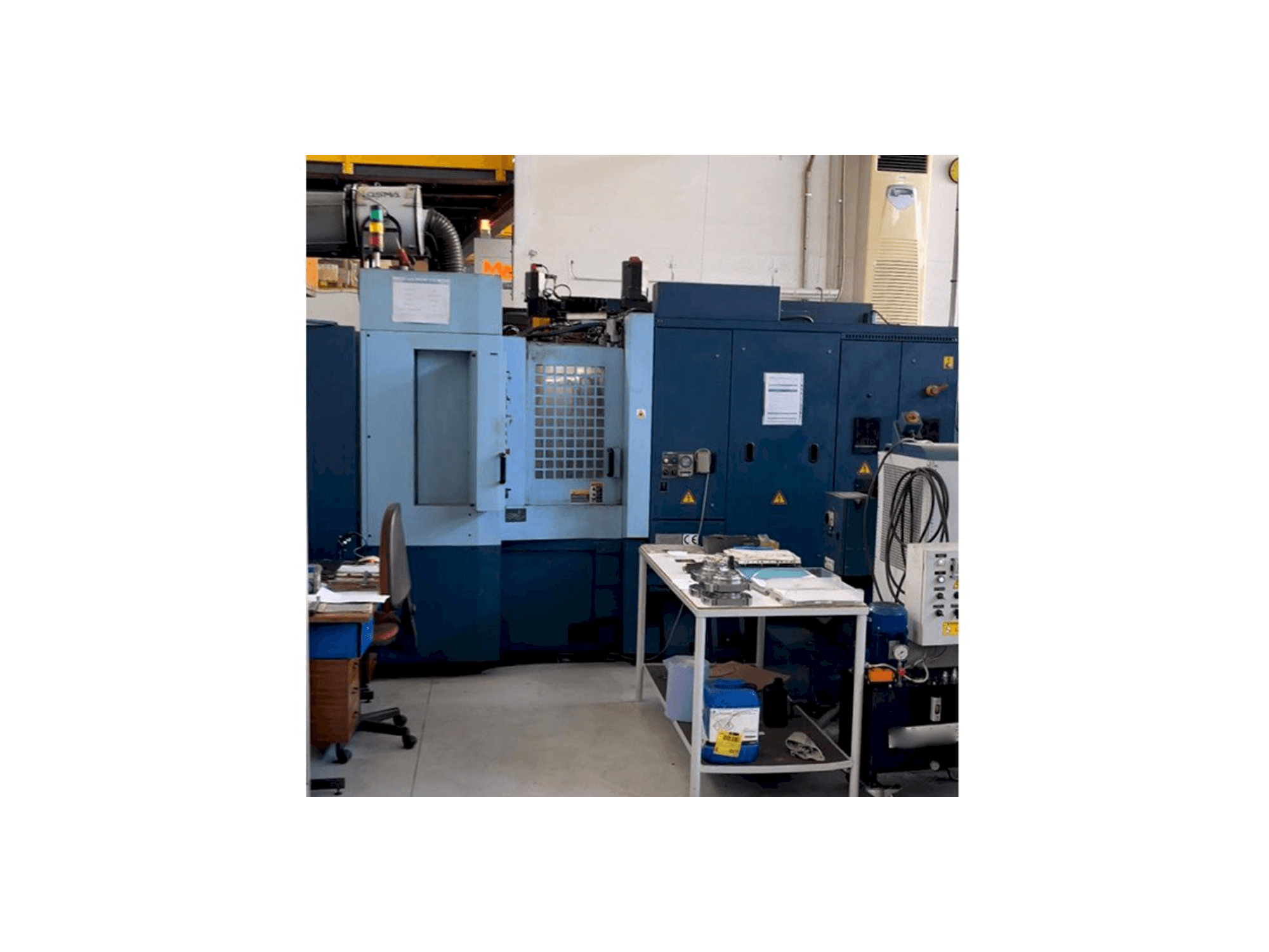 Čelní pohled na Matsuura H-PLUS 405 stroj