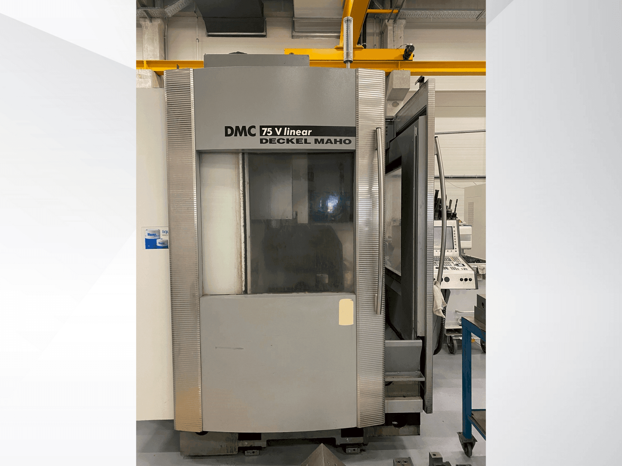 Čelní pohled na DECKEL MAHO DMC 75 V Linear stroj