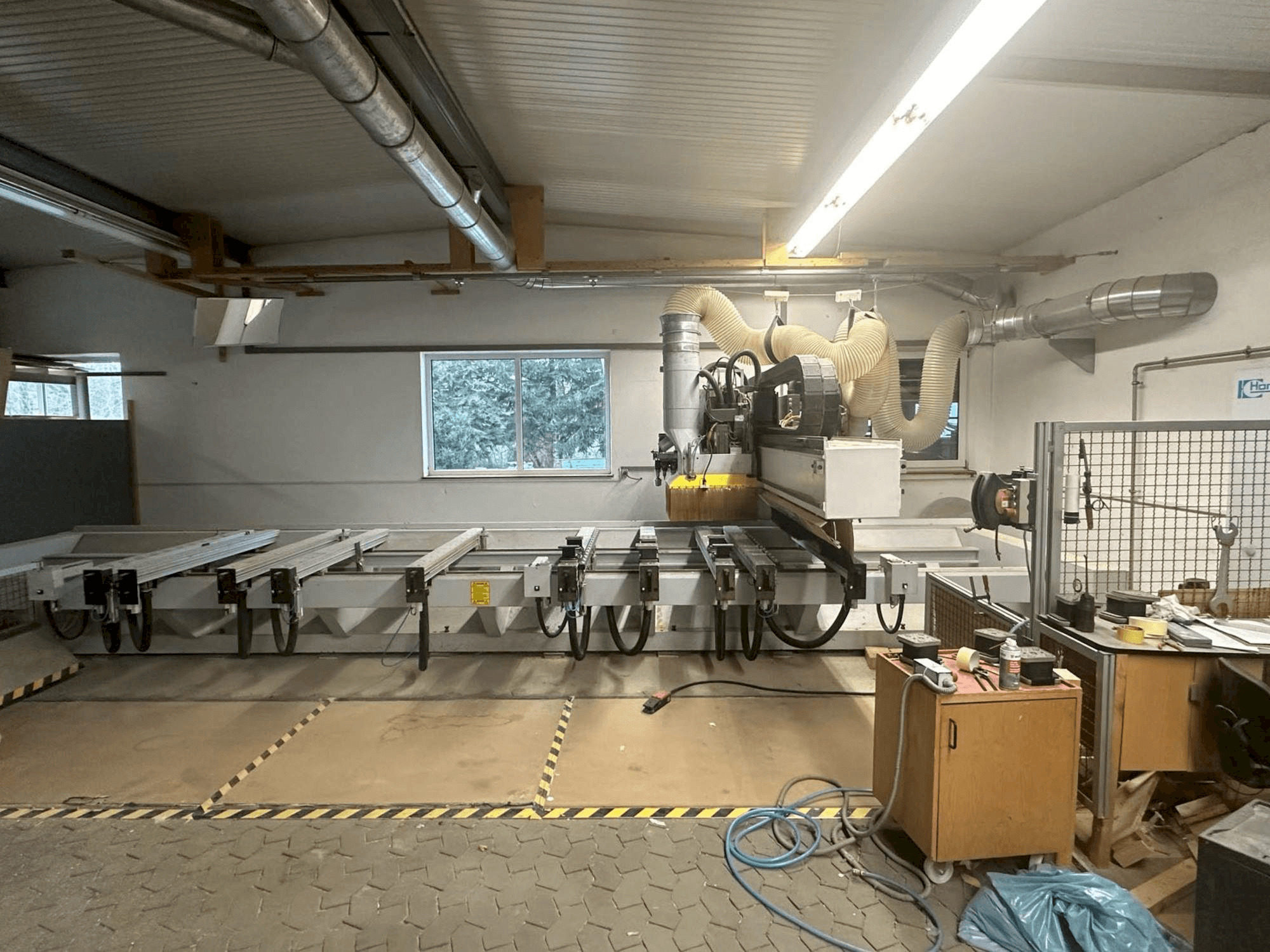 Čelní pohled na HOMAG BAZ20/50/16/K stroj