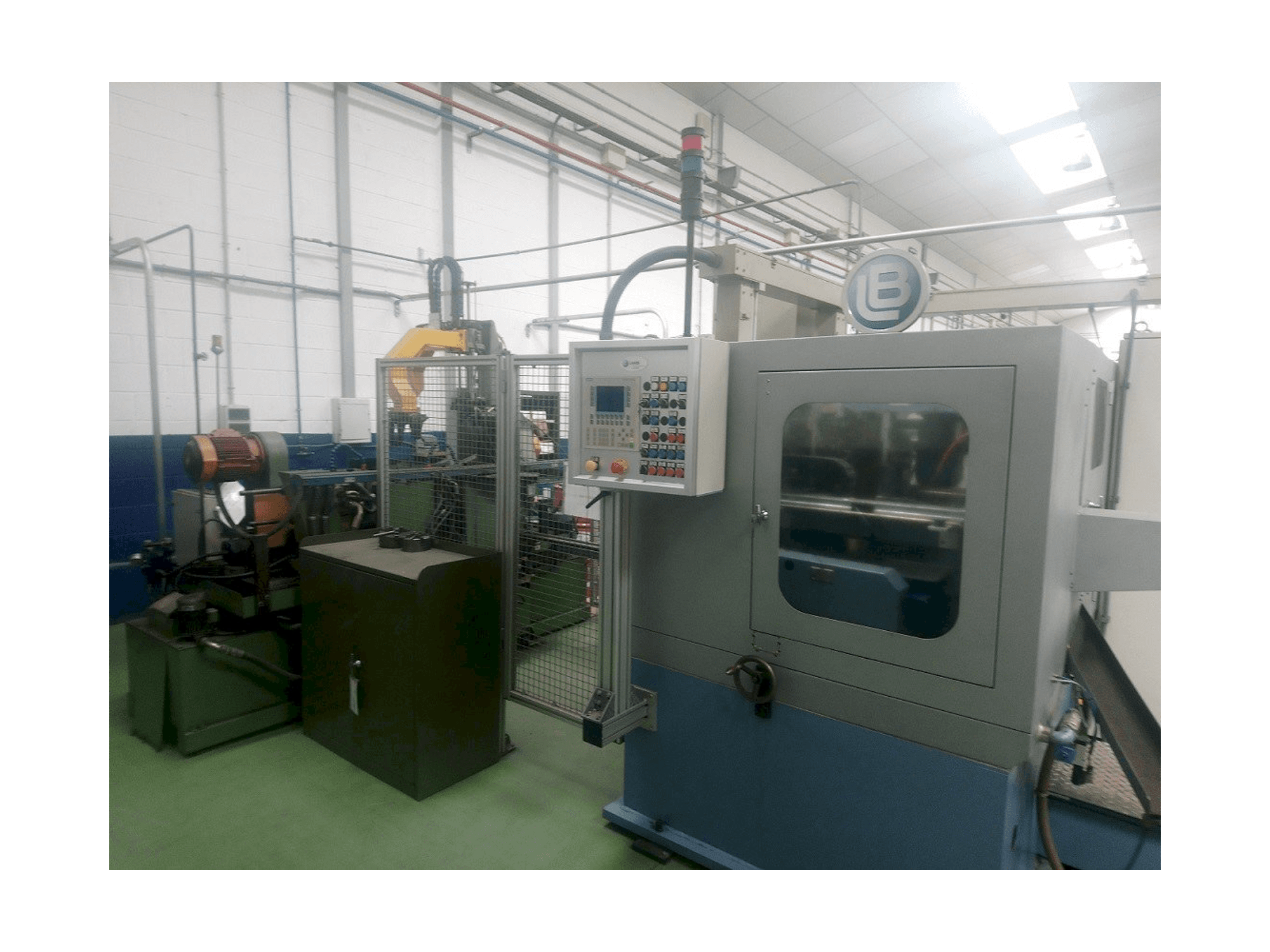 Čelní pohled na Lanbi Lanbi stroj