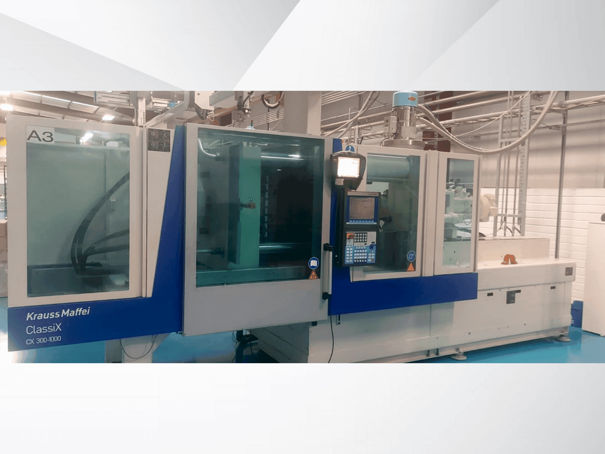 Čelní pohled na Krauss Maffei ClassiX 300-1000 CX stroj