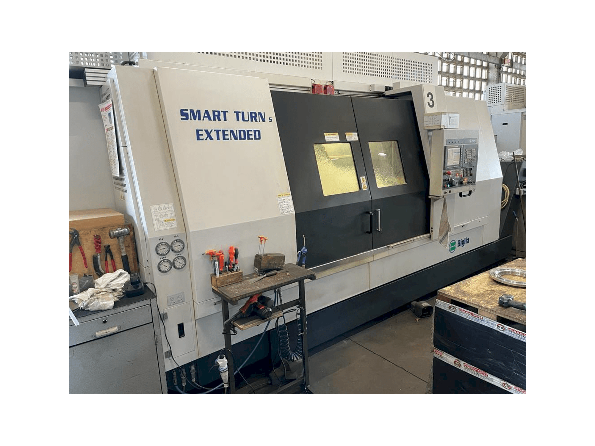 Čelní pohled na Biglia Smart Turn S Extended stroj