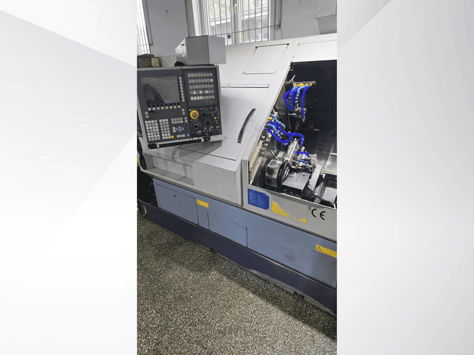 Čelní pohled na STAR MICRONICS ECAS-32T stroj